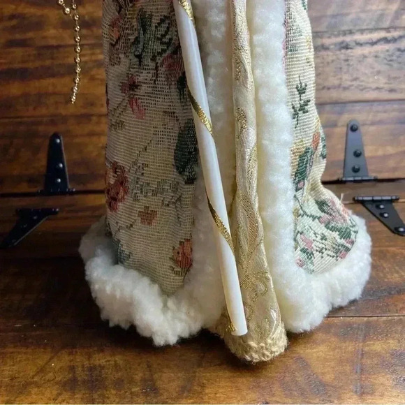 Elegant Old World Santa/Father Christmas Tree Topper White Fur 15” - Picture 3 of 13